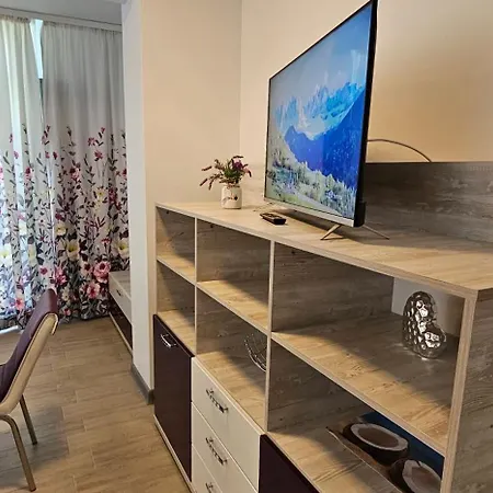 Alezzy Cu Piscina Incalzita Jacuzzy Sauna Năvodari
