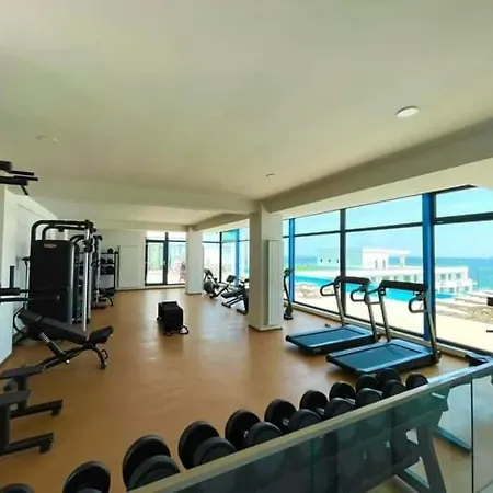Alezzy Cu Piscina Incalzita Jacuzzy Sauna * Năvodari