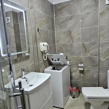 Alezzy Cu Piscina Incalzita Jacuzzy Sauna Năvodari
