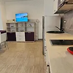 Alezzy Cu Piscina Incalzita Jacuzzy Sauna