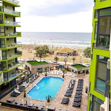 Alezzy Beach Cu Piscina Incalzita Jacuzzy Sauna Apartmán *