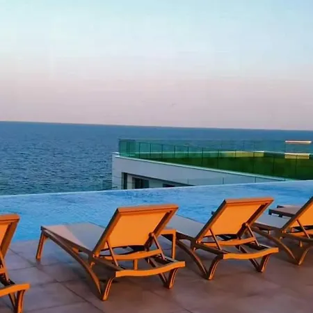 Alezzy Beach Cu Piscina Incalzita Jacuzzy Sauna Năvodari