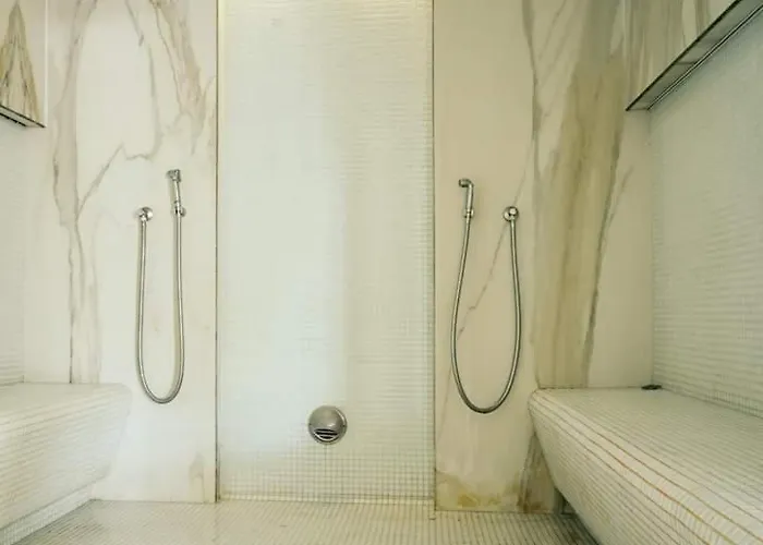 Apartman Alezzy Cu Piscina Incalzita Jacuzzy Sauna Năvodari