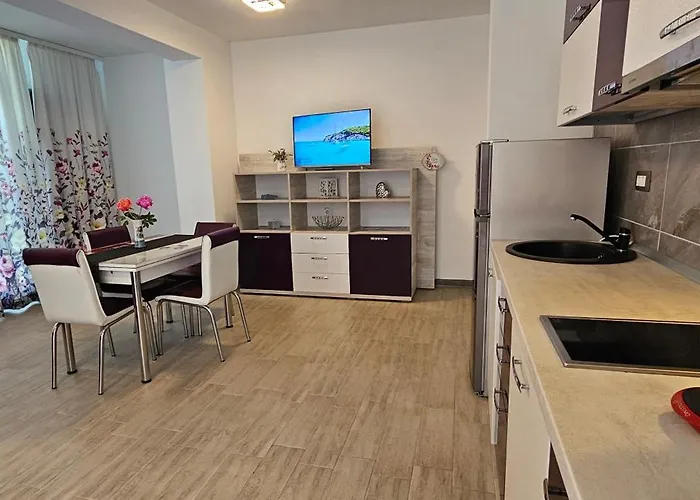 Alezzy Cu Piscina Incalzita Jacuzzy Sauna Apartman *