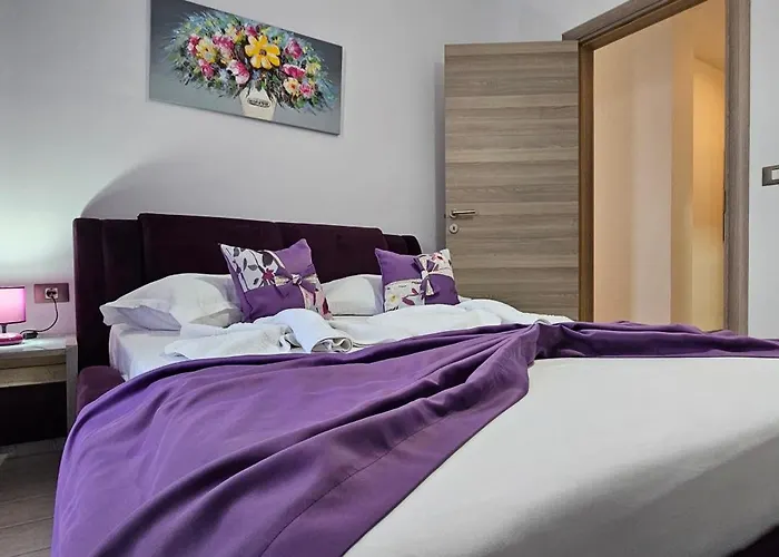 Alezzy Cu Piscina Incalzita Jacuzzy Sauna Năvodari