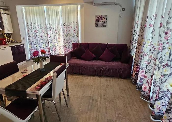 Alezzy Cu Piscina Incalzita Jacuzzy Sauna